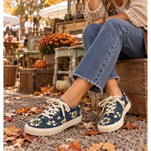 Seavees Legend Hoffman Floral Blue And Green Low Top Sneaker Size 8